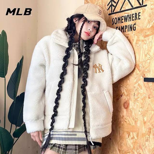 新款上新 高品质专柜1：1 Mlb Ny洋基队 23冬季新款ny字母大标男女同款加厚羊羔毛外套 必火的一款经典之作 冬季必不可少的mlb羊羔毛外套 立领款式兼具