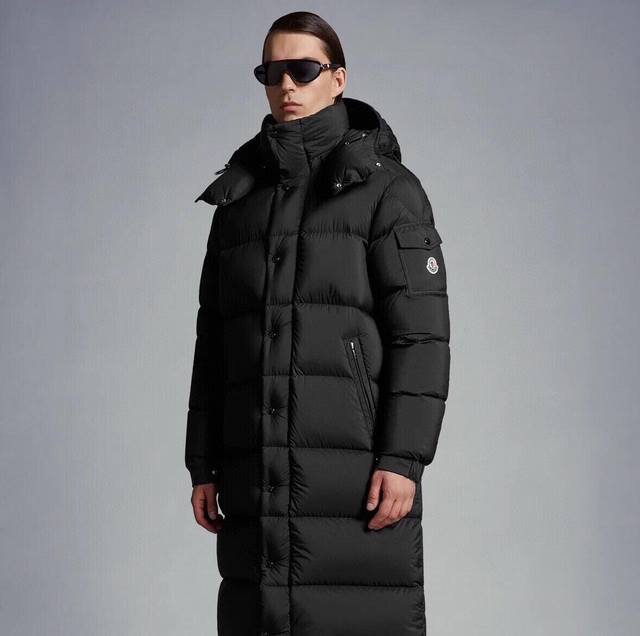 Moncler 蒙口 24Ss冬季男女情侣长款连帽羽绒服！ 五星推荐！年货必入！ 尾单流出，24年秋冬新款，重磅级臻品！让人折服的品质！ 日本单，品质优于其他地