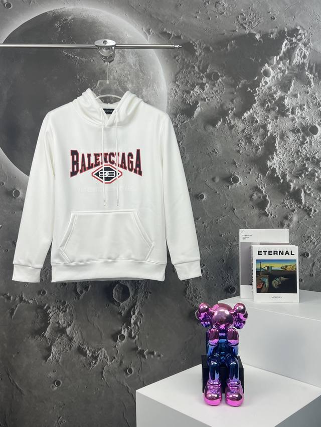 上新 上新 Balenciaga 巴黎世家新款bb字母logo情侣款加绒连帽卫衣，男女同款，你值得拥有绝佳初秋穿搭必备单品 经典百搭永不过时系列，男女同款 情侣