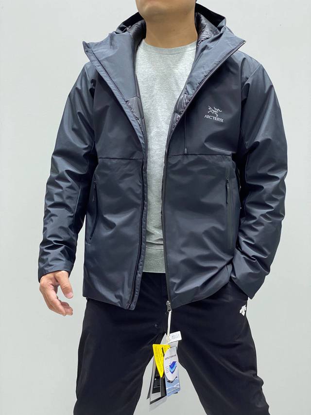 始祖鸟 Arc'Teryx*24年冬季户外运动休闲舒适防风防水连帽羽绒服！商务休闲男士羽绒服！！ 城市商务系列总是给人莫名的高级感！ 作为高端的系列,简约出色的