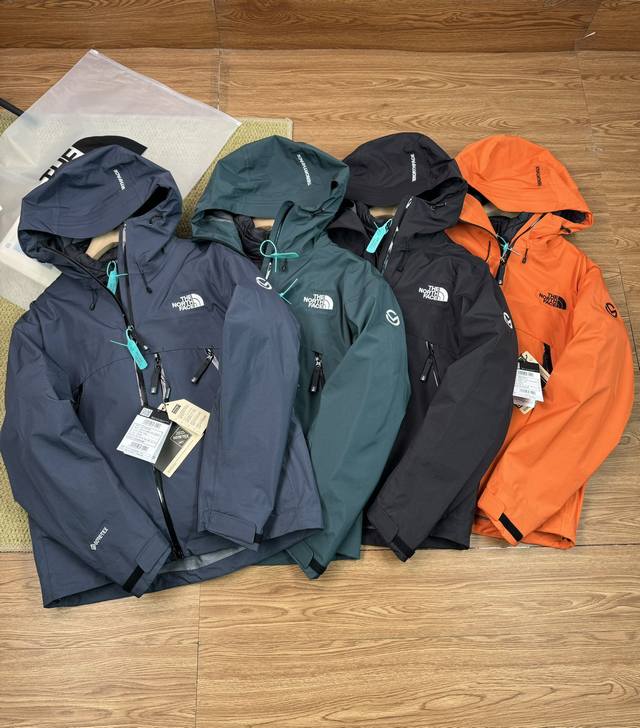 三合一羽绒服 The North Face 北面最强巅峰系列felix Gtx 3L全压胶硬壳四色男女同款三合一羽绒服 三种时尚穿搭法，顶级户外保暖防风 韩国代