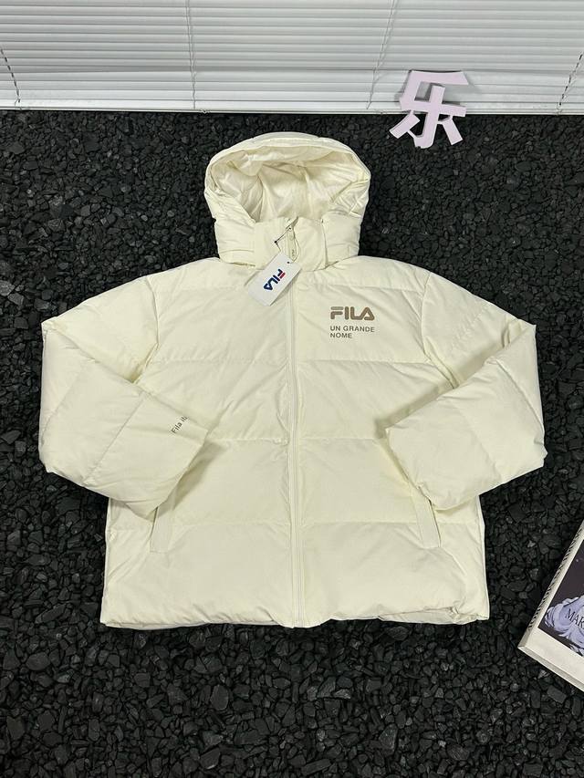 顶级版本 Fila 斐乐官方同款 24Ss秋冬新品连帽羽绒服男女同款 - 双层防绒胆布，杜绝跑绒，钻绒现象。 专柜一比一定制面辅料 ， 专业磨具开模logo面辅