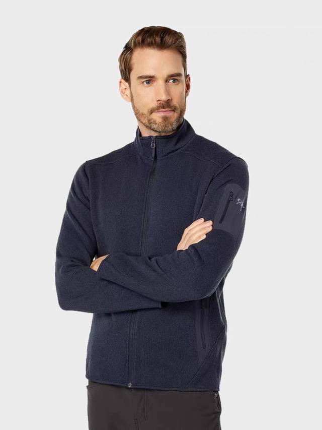 严选品控 Arcteryx 始祖鸟 秋冬户外运动保暖立领抓绒衫外套可内搭 Covert Cardigan 情侣款 轻量级抓绒外套，采用torrent弹力面料，内