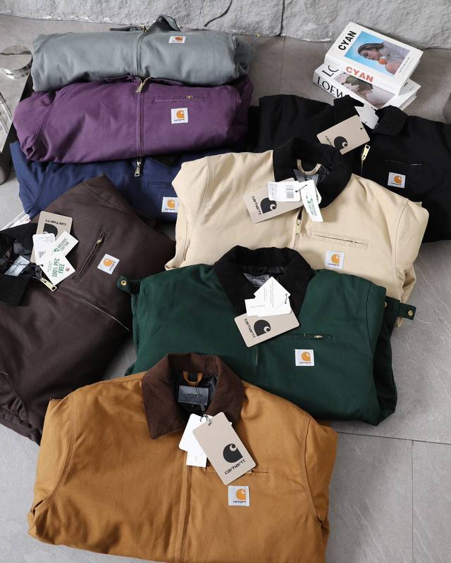 上新供 ！ 卡哈特八色棉服 冬新品棉服。卡哈特carharttwip经典款 Detroitjacket 底特律夹克外套双手奉上 各风格玩家都有上身，没有明显的风