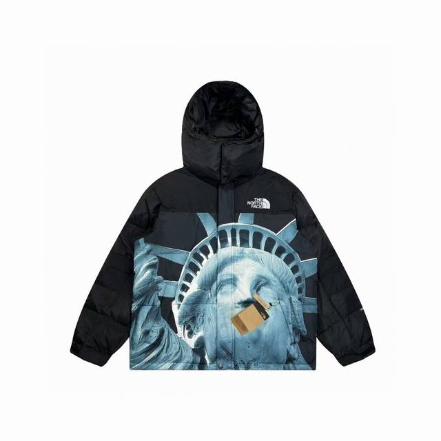 顶级版本自由女神羽绒服 Supreme X The North Face Statue Of Liberty自由女神联名北面羽绒服， 欢迎拿任何市面版本对比，已