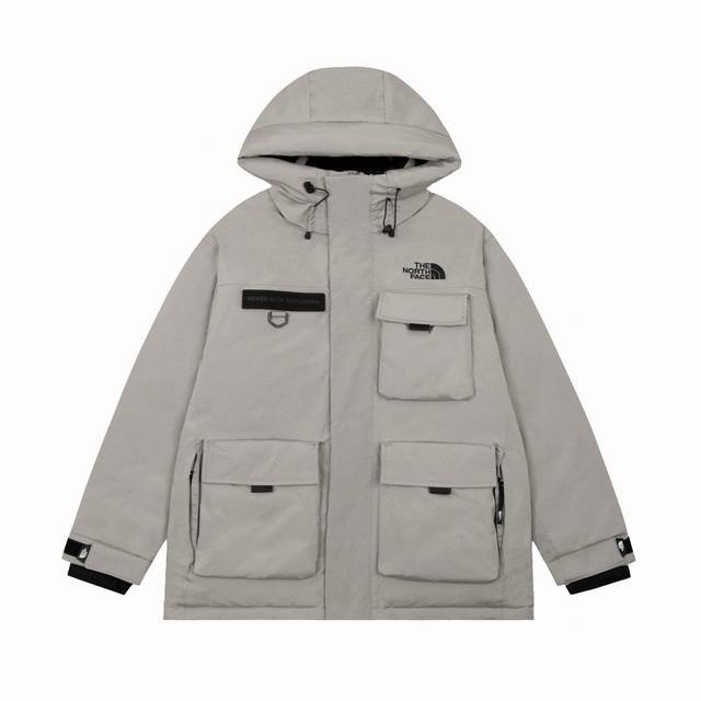 The North Face Ss24 北面工装羽绒服 申敏儿同款 内里填充80%正品一致的进口专用鹅绒 轻便蓬松度拉满 双层胆布 绝不跑绒 市面最高品质 采用