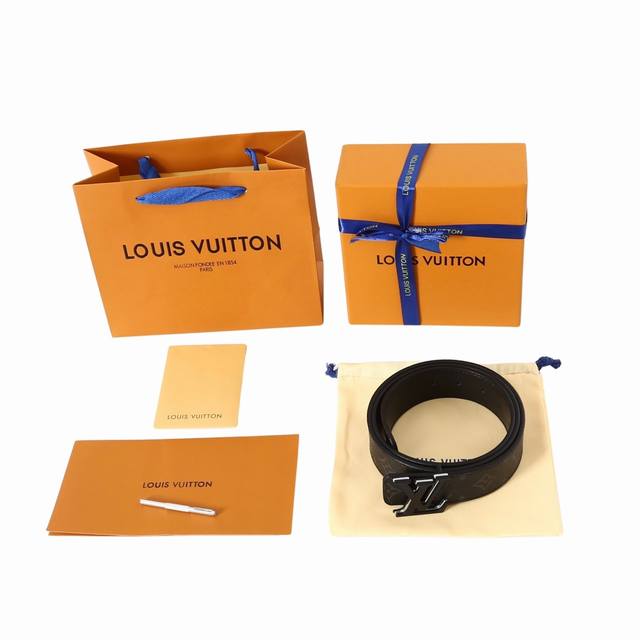 Louis Vuitton 黑花三层扣腰带 男女同款情侣款 黑色 宽4Cm！Lv Optic 40 毫米双面腰带-编码：M8505T当季新款-官网在售价 P20