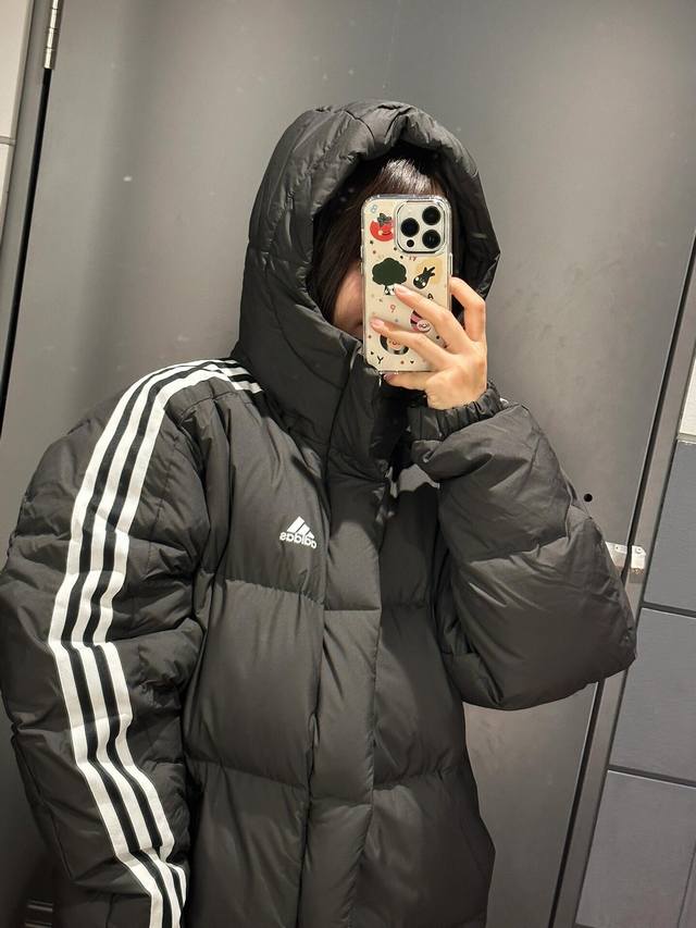 搭配资讯图 Adidas阿迪达斯冬季专柜 蓬，羽绒服 经典三杠织带 男女同款