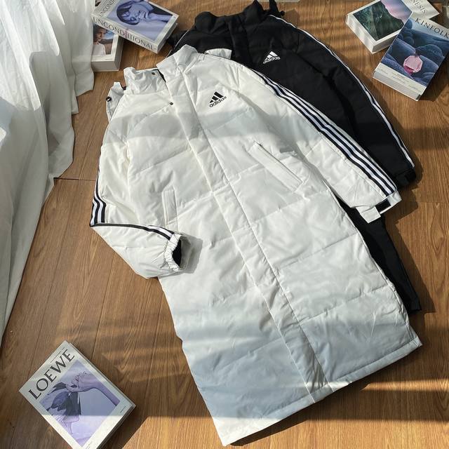 Adidas阿迪达斯三叶草专柜经典三杠连帽加厚长款羽绒服 男女闺蜜情侣款爆款上新 冷冬超显白棉服外套# 羽绒服 1350G优质90白鸭绒内里填充 绒软蓬松又保暖