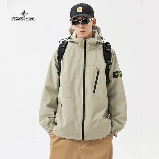 上新 ！！ ！！！ Stone Island石头岛 日系双面穿春秋款户外山系运动外套四级防水透气宽松百搭连帽冲锋衣外套 网络线上 海内外人气爆款∽ 采用新颖独特