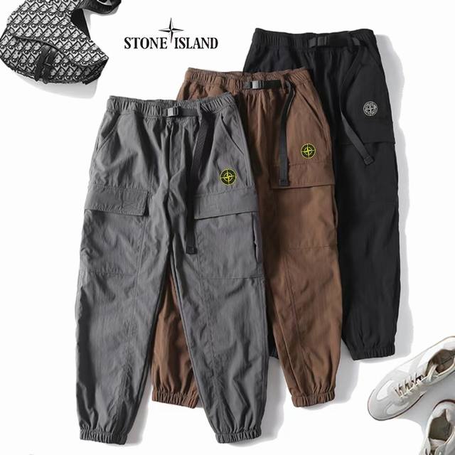 上新 ！！ ！！！ Stone Island石头岛 美式vibe秋季户外风高品质工装束脚裤 男女高街潮款 网络线上 海内外人气爆款∽ 采用新颖独特的纯色面料 立