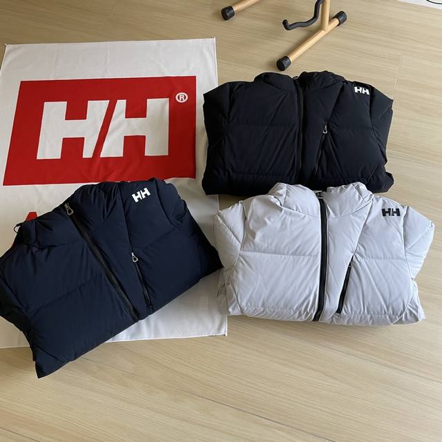 细节图 强势推荐羽绒服helly Hansen 海丽汉森 Hh 新款专柜同步连帽黑马型三色保暖户外必备科技感十足羽绒服外套！ 官网同步在售 黑色 藏青 和灰白色