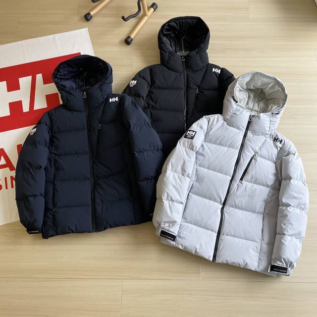 主图 强势推荐羽绒服helly Hansen 海丽汉森 Hh 新款专柜同步连帽黑马型三色保暖户外必备科技感十足羽绒服外套！ 官网同步在售 黑色 藏青 和灰白色