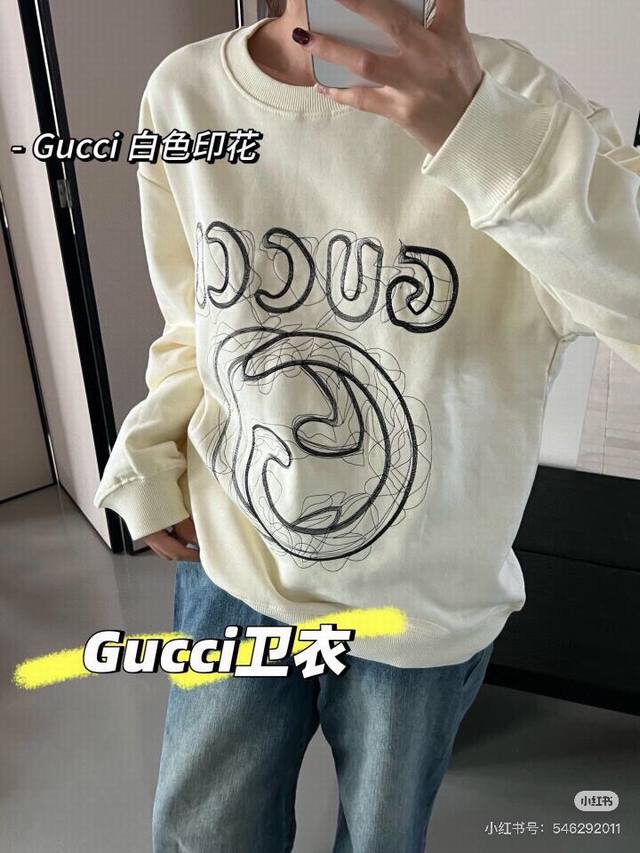 新款上新 2024最新款高版本gucci古驰秋冬季全棉铅笔线路双大g刺绣男女情侣款圆领长袖卫衣 衣服采用全棉480G精梳全棉面料，胸前双g刺绣。衣服刺绣怎么洗也