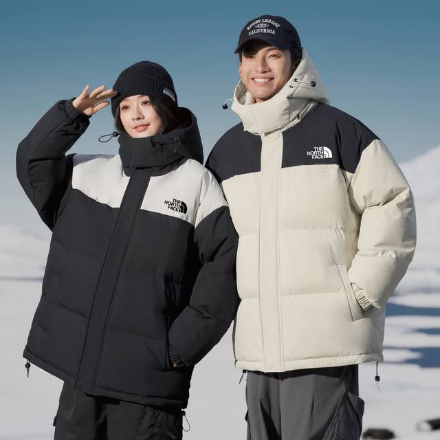 The North Face 北面海外专柜款羽绒棉服登山服，工装连帽棉衣，男女同款，独家爆款，冬季衣橱必备的一款人气棉衣， 上身超级好看！ 纯天然手塞羽绒棉填充