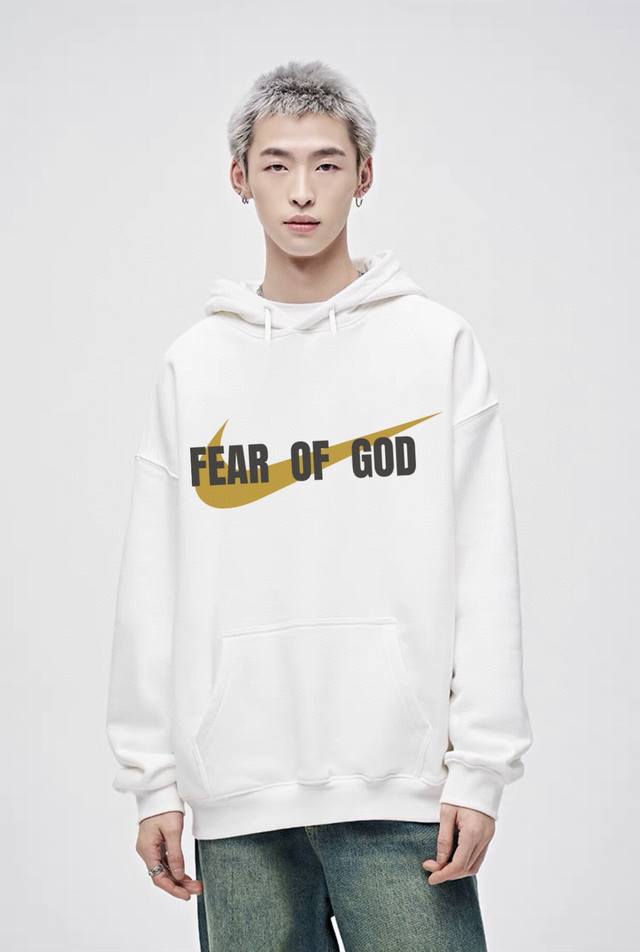 上新 水貂银狐绒 Nike 联名 Fear Of God 情侣运动秋季连帽帽衫 面料采用 健康布银狐绒500G质地 面料舒适 手感柔顺 定色定染螺纹 品质一流