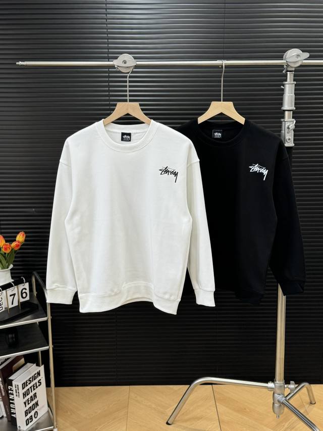 Stussy 斯图西 秋冬季经典基础黑8印花男女情侣圆领卫衣 -颜色：黑色 白色 -尺码：M L Xl 2Xl 3Xl 高品质360克高克重纯棉，亲肤透气不起球