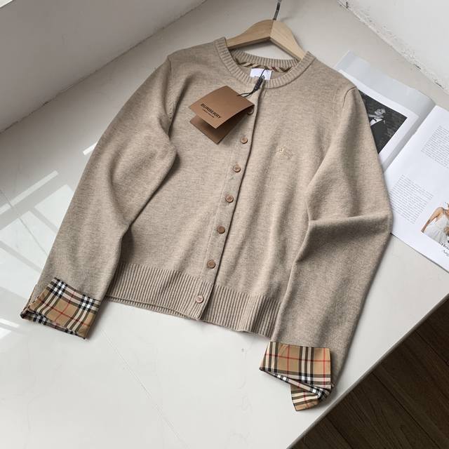 Burberry巴宝莉胸前经典战马logo刺绣开衫长袖格子针织衫毛衣外套 -单品采用定染定纺纱线、购入原版打造 全套定制辅料 细节决定成败 重磅秋冬新款 单品高