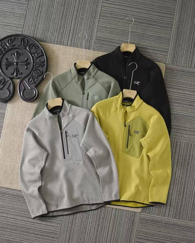 品牌：始祖鸟 Arcteryx 尺码：M-L-Xl-Xxl-Xxxl 颜色：黑色-灰色-黄色-绿色 类型：秋冬季加厚保暖半拉链套头打底衫 领型：立领 厚薄：加厚