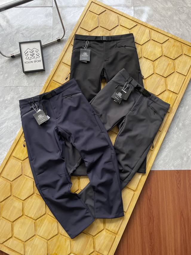 Kolon Sport可隆户外运动男登山防泼水透湿软壳加绒长裤 以 All For Professional Alpinist为专业阿式攀登者设计 为目的。针对