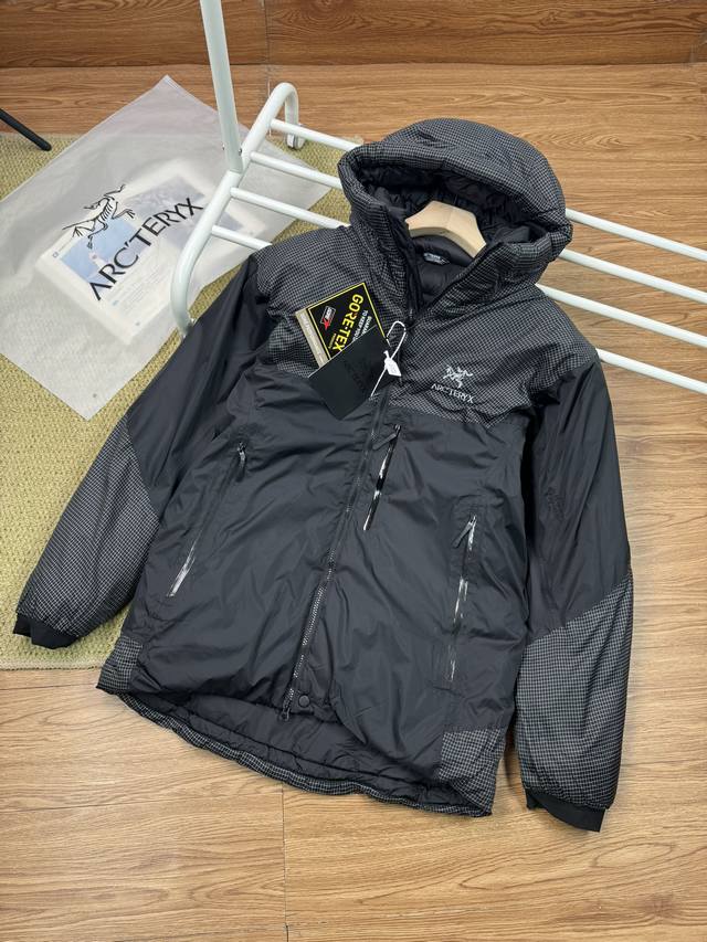 Arc'Teryx 始祖鸟羽绒alpha Parka 防水冬季户外防寒保暖鹅绒派克大衣 始祖鸟alpha轻量派克羽绒服大衣，纯90绒，充绒300克 冬季的寒风和