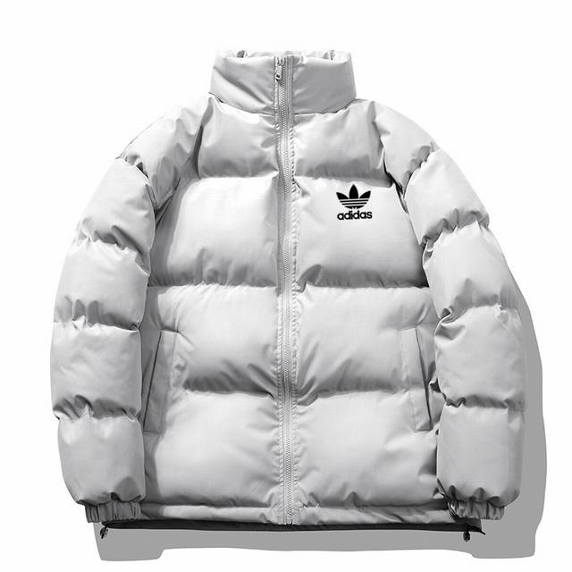 Adidas 阿迪达斯三叶草冬季经典款连帽手塞棉面包服情侣款棉衣 爆款来袭！ 上身巨巨巨好看！！！ 冬季衣服必备的一款人气单品棉服 经典简单上身超级好看 内里填