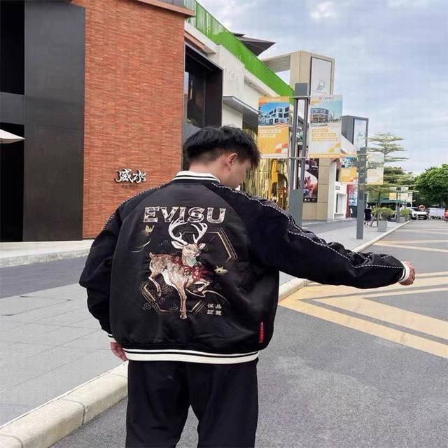 棉服款 五福神鹿好运来”Evisu 福神秋季新款标志福鹿刺绣拼接复古字母棒球服夹克横须贺外套棉服 加棉哦 福鹿携宝图 健康长寿 财运亨通 神采奕奕 生动且富有灵