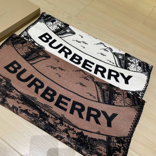 配礼盒～Burberry. 精美三角针锁边 原单美物，经典爆款重磅回归高尖端巴宝莉新品刺绣战马进口尼泊尔羊绒顶级刺绣围巾绝对令人尖叫的品质时尚大牌的顶尖设计款.