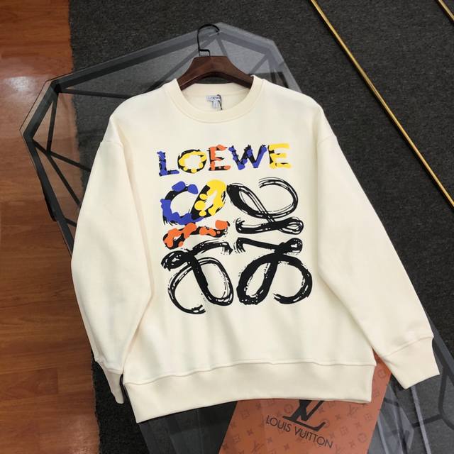 Loewe罗意威2024秋冬新款印花logo圆领卫衣 高版本高品质原版面料 网红明星同款 面料选用400G纯棉毛圈面料 经典立体刺绣 Logo标识 手感非常舒服