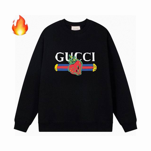 高品质gucci24Ss加绒字母印花圆领卫衣 肩膀缝合处后领处都采用双缝走线经久耐穿，后领口处采用纯棉拉条提升了后颈接触的舒适度，袖口下摆跟衣服同缸染色没有色差