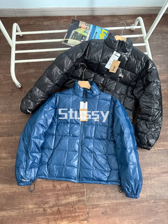 立领款 Stussy 斯图西fw24 Midweight Hooded Puffer 品牌徽标logo隐藏式口袋拉链连帽羽绒服 斯图西格子羽绒服 男女同款 冬天