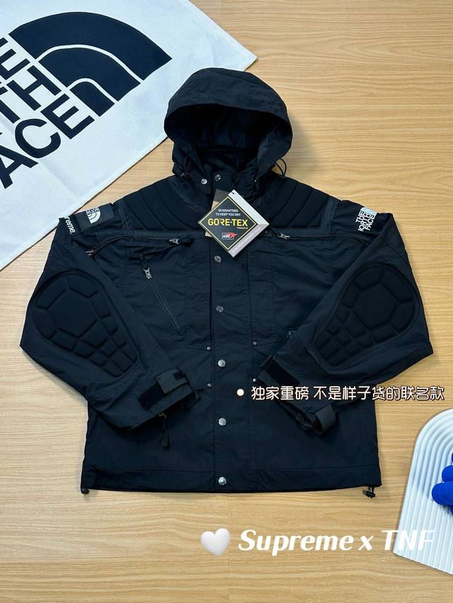 Supreme Fw22 Week 7 X The North Face 联名款 Steep Tech Apogee Jacket 字母logo浮雕 印花连帽夹