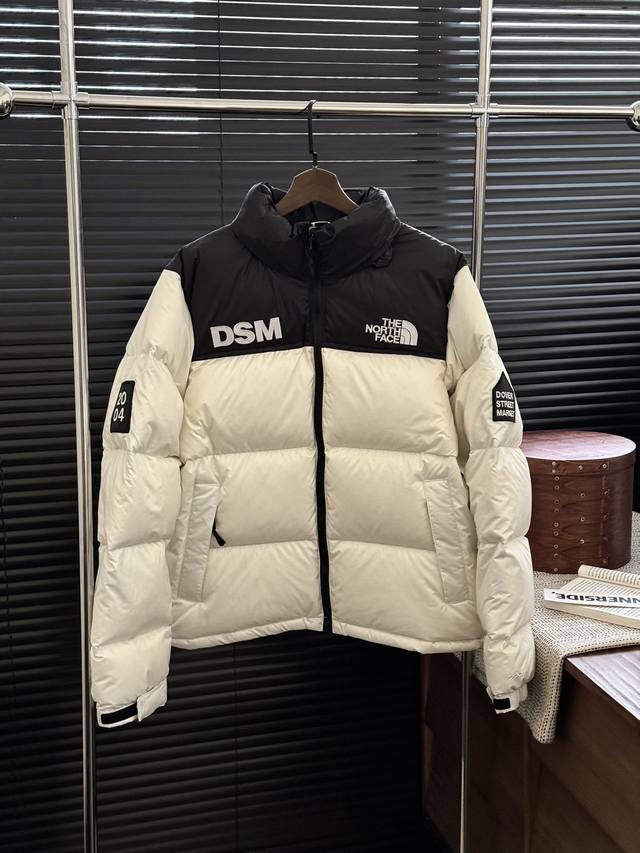 The North Face北面dsm联名款 Nuptse Jacket 15周年限定款 立领羽绒服 1 进口barudan 百灵达绣花机定制万针电绣，采用进口