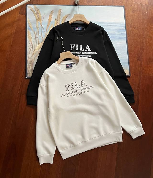 Fila 斐乐官方男子加绒卫衣2024冬新款休闲基础加厚保暖长袖上衣！ Classic Monogram经典咏叹调，时尚潮流，更替速度越来越快的今日，老花log