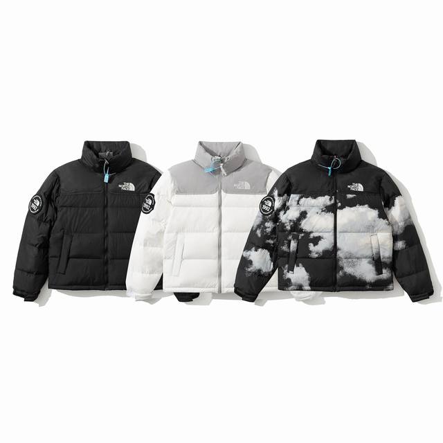 The North Face 扎染印花logo1992系列30周年特别款拉链连帽700蓬羽绒服 这款北面短款羽绒服作为沉淀30周年的出道产品，会成为近5年里的必