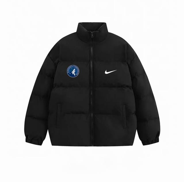 Nba X Nike 耐克森林狼队训练服宽松羽绒棉衣棉服立领面包服 高品质羽绒棉服系列 面料采用柔软牛津 搭配750新疆羽绒棉高密度充绒 温暖舒适 宽松版型 提