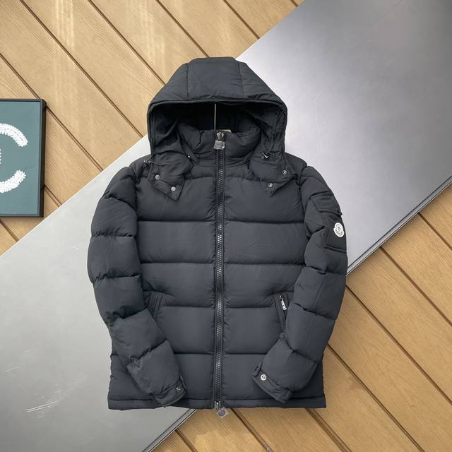 专柜还原顶级复刻版 只做原版moncler Hanoverian 盟可睐最新款雾面玛雅男女同款羽绒服maya哑光款版型超帅优点是更耐穿面料更抗造，短款质感 轻盈