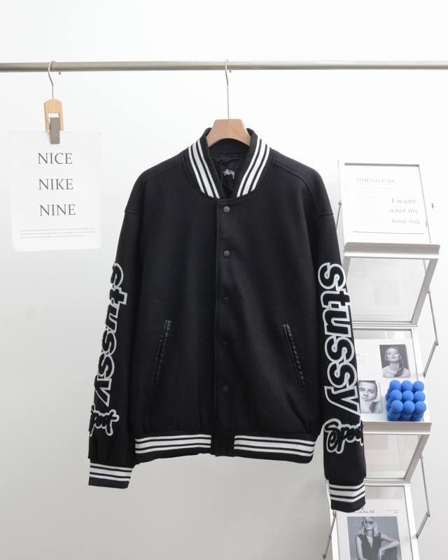 Stussy 斯图西 新款24Ss Varsity Jacket 双袖植绒贴布刺绣棒球服男女同款 2024春夏 高热单品双袖经典的字母贴花设计 简约却有着很好的