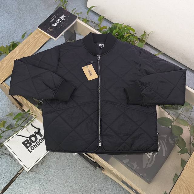 上新 款号：Fa24614 2024冬季新款stussy斯图西毛巾刺绣骰子色子ball Quilted Liner Jacket情侣棒球领夹克棉服外套，定织定染