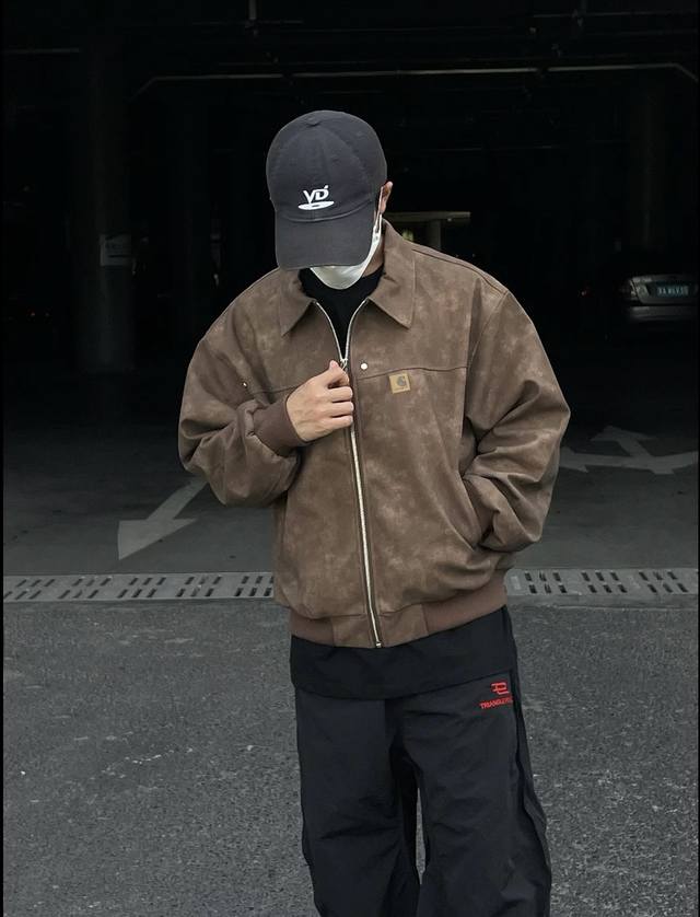 Carhartt 24Fw 卡哈特春季美拉德美式复古皮衣外套 满满的cleanfit高级感 有点美式复古内味 每个颜色都是经典耐穿 怎么搭配都不会腻 廓形版型包