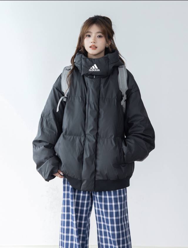 零下抗冻阿迪达斯阿迪达斯adidas美式潮流高领保暖羽绒服男女冬季棉服面包服抗寒外套男女同款 采用pu皮领口防风设计 独特设计修饰体型 零下无压力 放心购买 怕