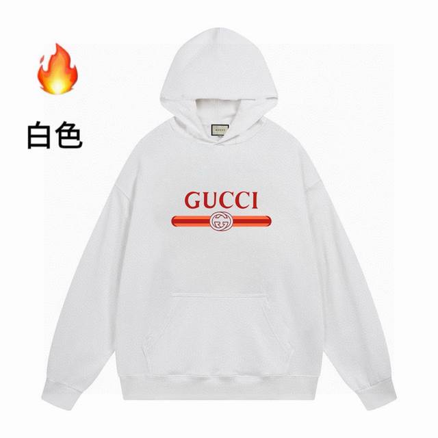 高品质gucci新款加绒字母印花连帽卫衣 帽子用双层面料 相当厚实 帽子采用宽大抽绳设计，可松紧，随时保暖你的头面部，肩膀缝合处后领处都采用双缝走线经久耐穿，后