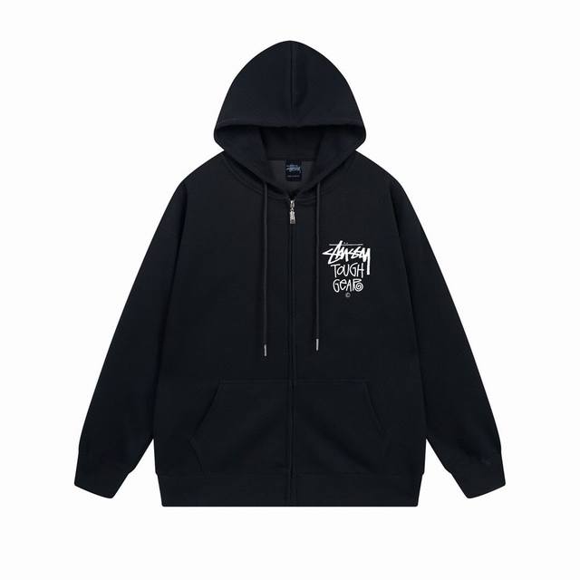 Stussy 斯图西tough连帽开衫加绒外套现货发售男女同款 面料采用高克重进口面料 内里泰迪绒加持 双层帽子不起球不掉色 落肩版型 二本针加持 拒绝变形 耐