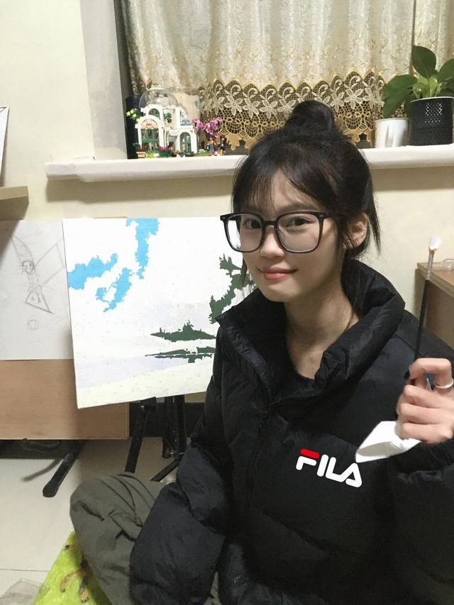 高品质 Fila 斐乐 斐济经典小标羽绒棉衣棉服面包服 面料材质都是采用优质一等品 冲棉次数达到800 一件羽绒棉服蓬松感强 上身效果好 一件整衣4斤重量 保暖