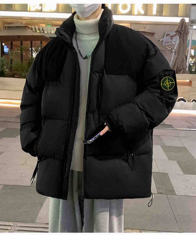 Stone Island 石头岛秋冬魔术贴袖标户外格纹拼接连帽冲锋衣羽绒棉棉服外套 防风防水保温，石头岛23秋季新品推荐 顶流户外品牌 连帽冲锋衣 宽松的版型