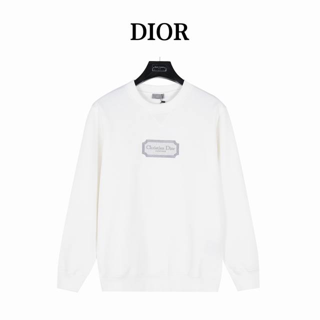 Dior 迪奥银标刺绣圆领加绒卫衣 男女同款全新美学灵感趣味设计,渠道性质精品。让整体造型设计更加优雅时尚，今夏最火系列，无数明星潮人追捧。裁剪工艺细节处理工整