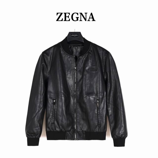 Zegna 杰尼亚 3X Logo休闲皮衣外套 水洗皮休闲时尚皮衣，人人可驾驭，瞬间打造出神秘酷帅街头风格！ 杰尼亚都市休闲立领皮衣，一款高档时尚很有质感的立领