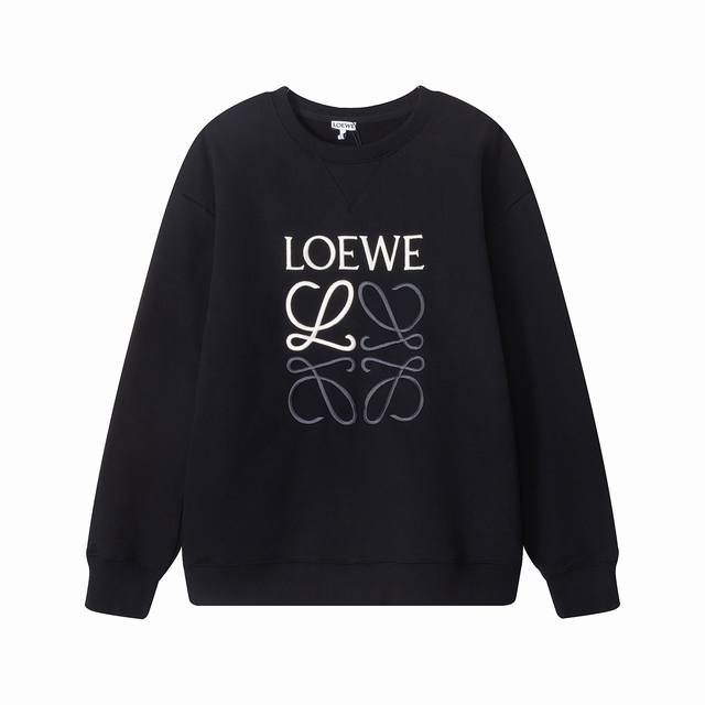 006款，高端定制，最高品质版本loewe*家刺绣logo圆领卫衣，采用独家定制480G原版1:1双股双纱纯棉面料，定织定染同缸无色差罗纹，定制1:1辅料，三标