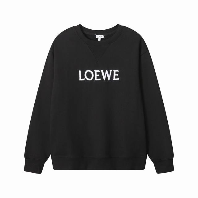 003款，高端定制，最高品质版本loewe*家刺绣logo圆领卫衣，采用独家定制480G原版1:1双股双纱纯棉面料，定织定染同缸无色差罗纹，定制1:1辅料，三标