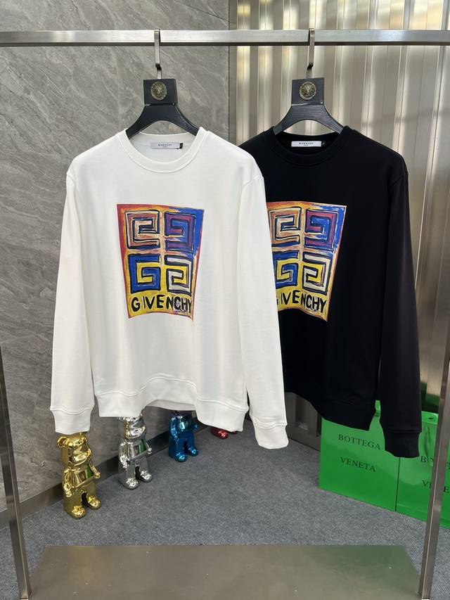 Givenchy 纪梵希 24Ss新款潮流经典卫衣，精致裁剪，高品质工艺！采用定织定染纯棉面料420克左右纯棉卫衣面料！图案进口数码印花工艺，耐穿耐洗久穿不变型